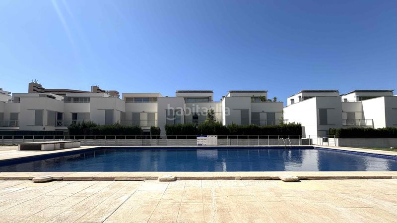 Foto f3420a55-7a38-4061-8234-d1eb90afdeba. Casa adossada amb aparcament piscina a Les Maravelles Palma de Mallorca
