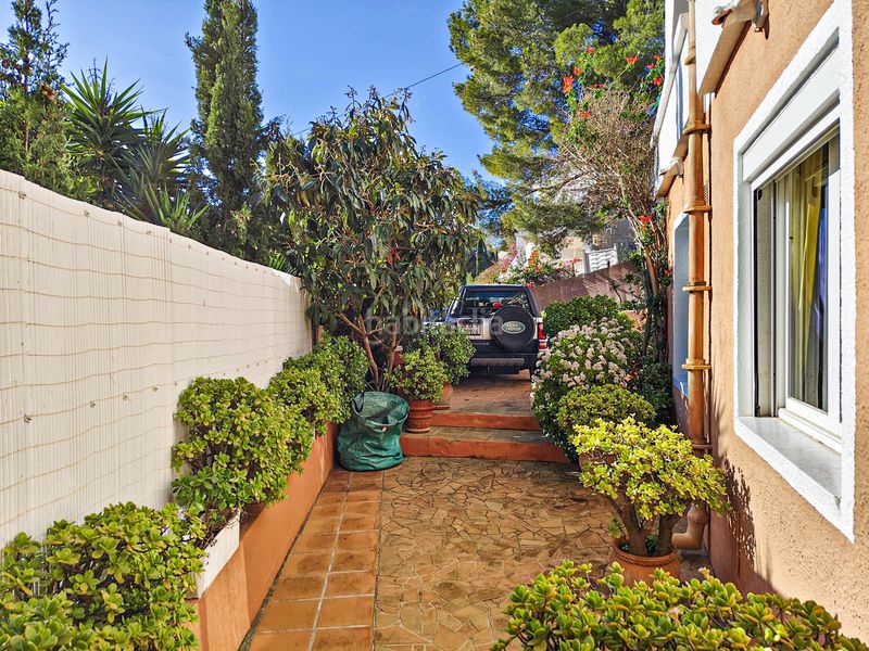 Foto 4f60530a-7205-4f83-bd5a-560c2427ee44. Masia amb piscina a Costa de la Calma Calvià