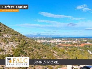 Terreno residenziale  Carrer maia. Parcela urbanizada con vistas al mar en denia. la casa de tus su
