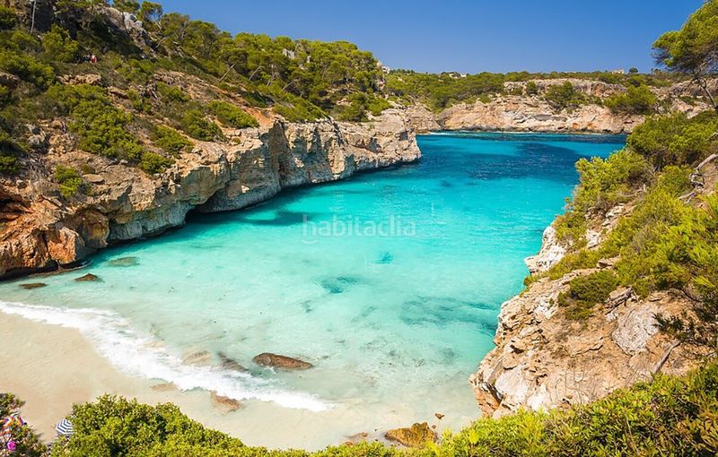 Foto e089d1a7-4039-4fbe-b328-1c9d9db004f0. Masia amb aparcament piscina a Cala Llombards Santanyí