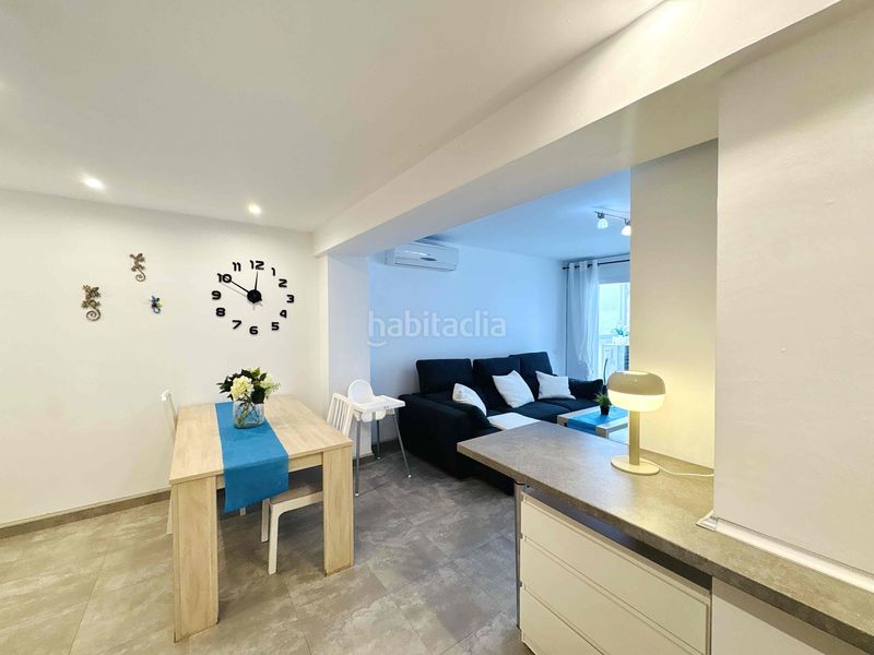 Foto 03c6793b-a5d4-4610-b39e-eb023a745854. Apartamento luz, espacio y mar su piso en la playa en Llucmajor