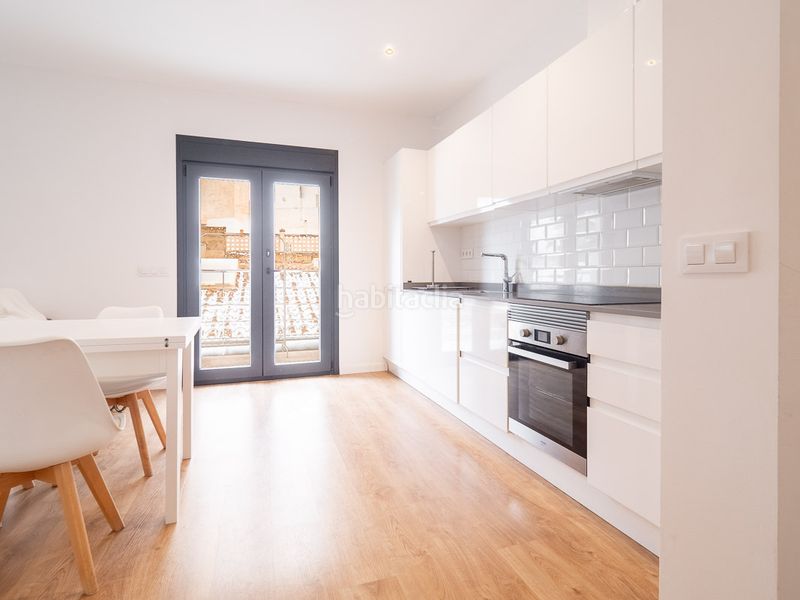 Foto 5125b99d-a98e-4c18-84b7-b4d1af92cbf7. Apartament amb piscina a Pere Garau Palma de Mallorca