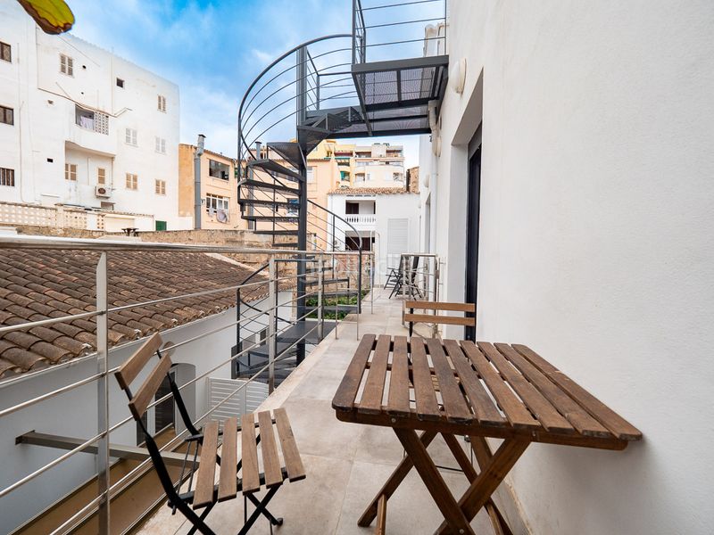 Foto 63e08e64-6be1-4466-be2b-90f3e6fe51bb. Apartament amb piscina a Pere Garau Palma de Mallorca