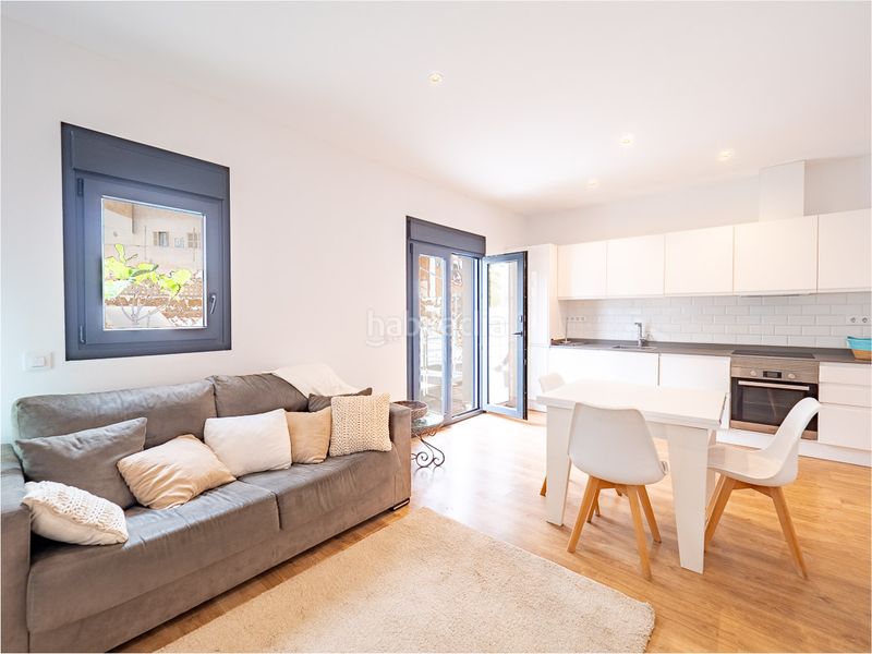 Foto acd90cc7-e13a-49b9-b44e-3b8768888e3d. Apartament amb piscina a Pere Garau Palma de Mallorca