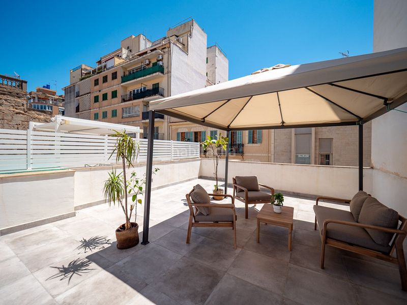 Foto c35bf2f8-6f55-46c7-b91c-30b98dd1fbd2. Apartament amb piscina a Pere Garau Palma de Mallorca