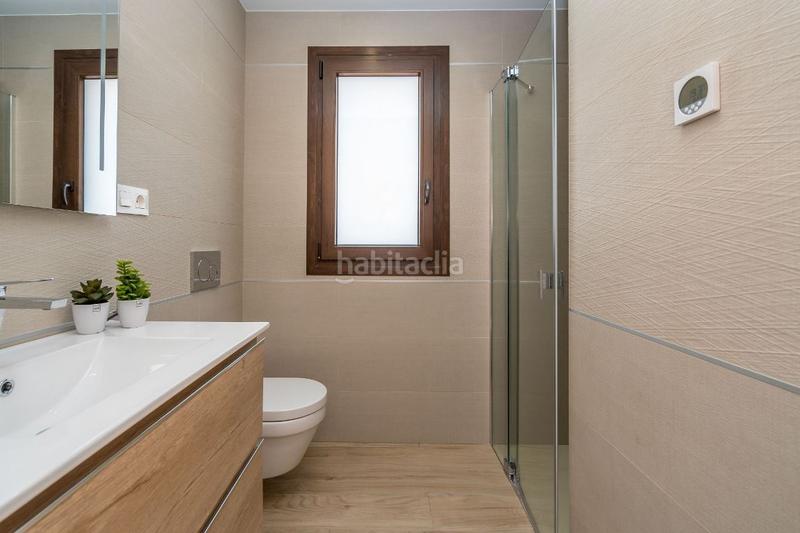 Foto 205c5071-42c3-4180-a7a3-ef94d875e539. Attico in Playa Poniente Benidorm