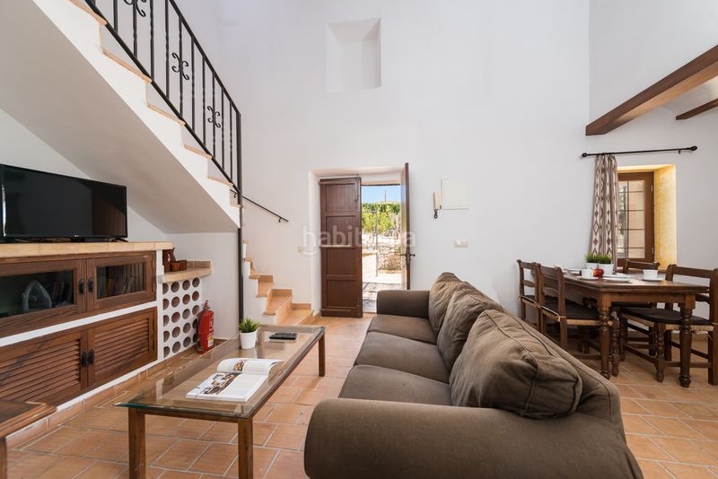 Foto 48d208a1-f84e-4cf3-b46e-56bc5cdb4bb0. Casa auténtica finca con licencia de vacaciones oasis de paz en una ubicación privilegiada en Manacor