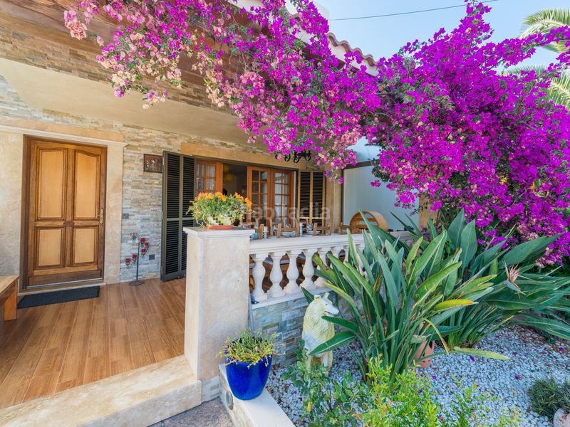 Foto f9d3998a-395c-4912-bd62-6943b2999ba4. Casa amb calefacció aparcament piscina a Portocolom Felanitx