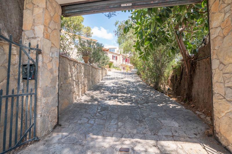 Foto 1879bfc7-7c23-43b8-8587-db919d1a6489. Casa a Peguera Calvià