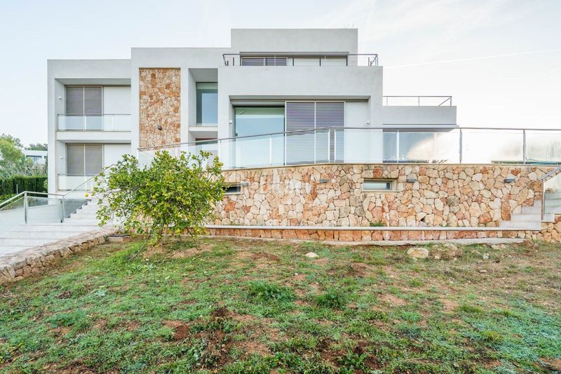 Foto ea7675c8-5e63-4e0e-a554-50e419d15cb3. Masia amb calefacció piscina a Cala Vinyes Calvià