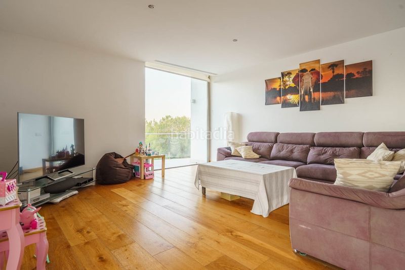 Foto fbb2f8f7-8a65-49d1-9623-a382e8026a63. Masia amb calefacció piscina a Cala Vinyes Calvià