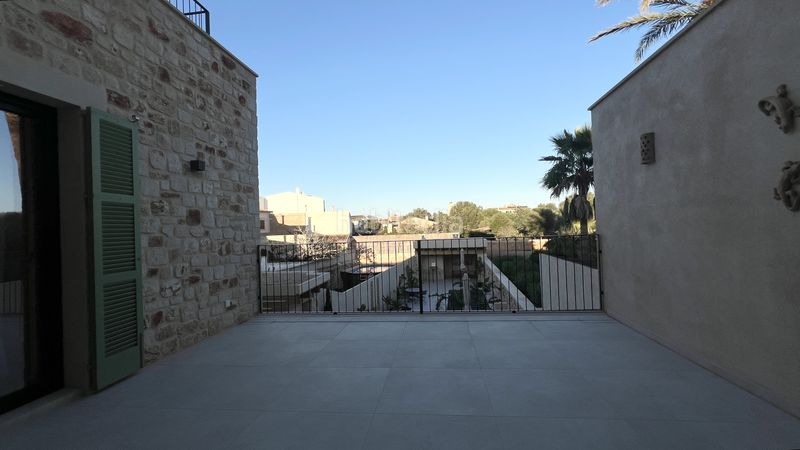 Foto f5bc40a8-49f9-4677-94b6-06f839fae3f4. Casa amb aparcament piscina a Santanyí poble Santanyí