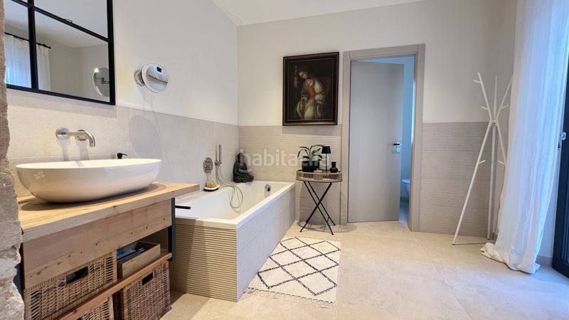 Foto fe584037-c570-4765-a57c-9850f2cd4240. Casa amb aparcament piscina a Santanyí poble Santanyí