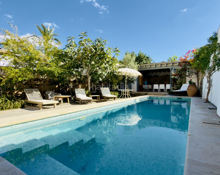 Foto ad954c30-1784-43fa-ba82-1a0656db9080. Casa amb calefacció aparcament piscina a Ciudad Jardín Palma de Mallorca