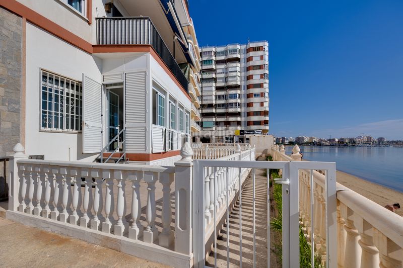 Foto 9a5edec6-db9c-44f5-87de-ba7a0c5044d1. Pis amb aparcament a El Acequión Torrevieja