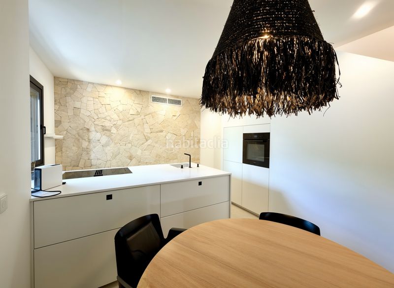 Foto 9c12519c-a2a3-4187-8de8-cac770769110. Casa aparellada amb calefacció aparcament piscina a Llucmajor