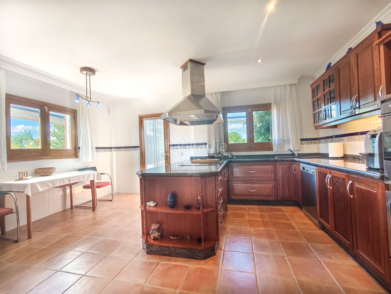 Foto 09c02de8-e30b-4e43-a62f-df84272a2f5d. Casa aparellada amb calefacció aparcament piscina a Marratxí