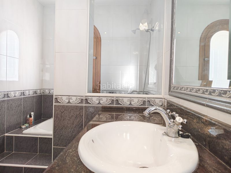 Foto 9ae547f3-1681-44aa-9bc5-4c1e50a8b4ca. Casa aparellada amb calefacció aparcament piscina a Marratxí