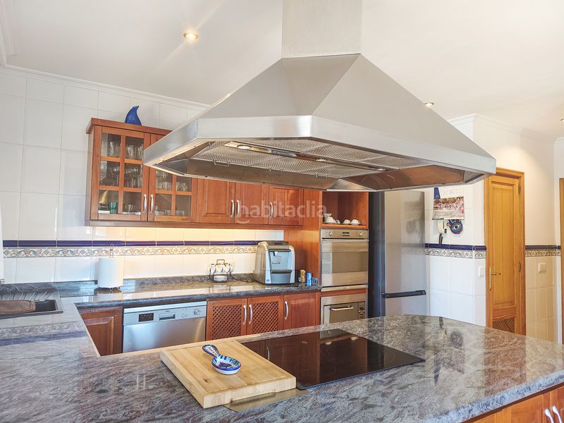 Foto a21759cf-a464-4035-b855-c28524b45024. Casa aparellada amb calefacció aparcament piscina a Marratxí