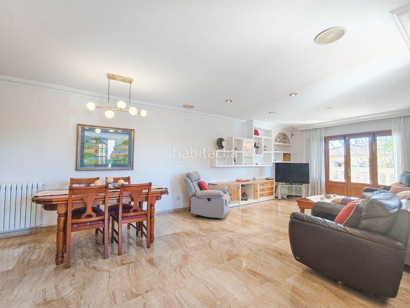 Foto bc1b8ba6-4462-42ef-ae7e-96e201a1f0b9. Casa aparellada amb calefacció aparcament piscina a Marratxí