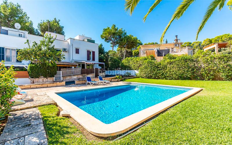 Foto df626ef2-3d59-4570-a43f-6b77f892bf61. Casa adosada en Santa Ponça Calvià