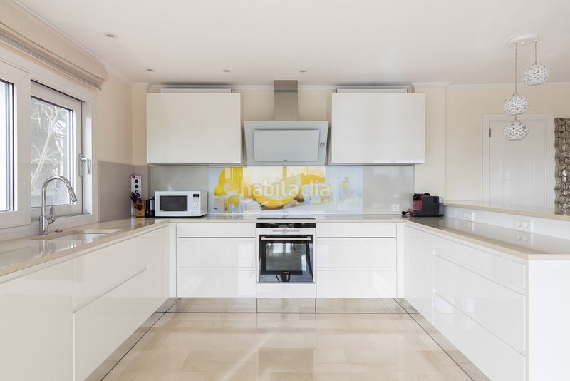 Foto 21976530-1ec2-48ca-866a-178a4a78d24d. Masia amb piscina a Costa de la Calma Calvià