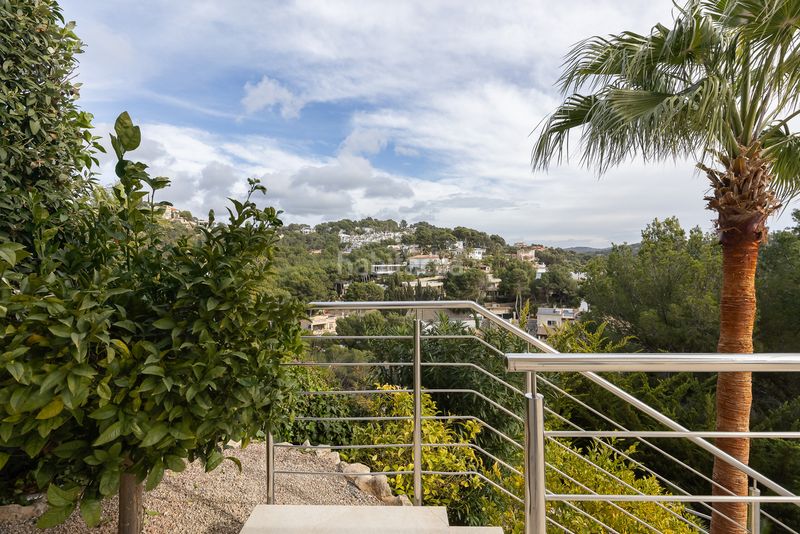 Foto 8b50d3f2-da00-47e0-b403-7c93970fa1aa. Masia amb piscina a Costa de la Calma Calvià