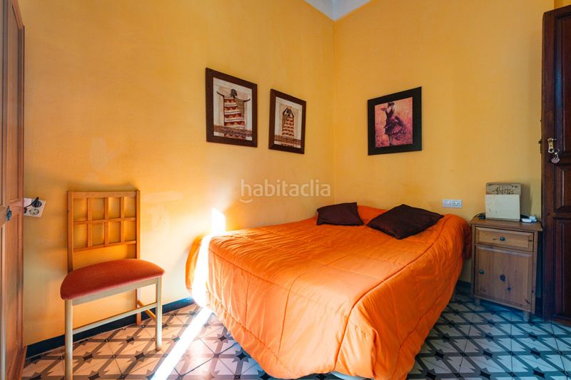 Foto a04583ba-12ac-4bdf-8e2c-e8dd36f01c3c. Edificio in Albaida