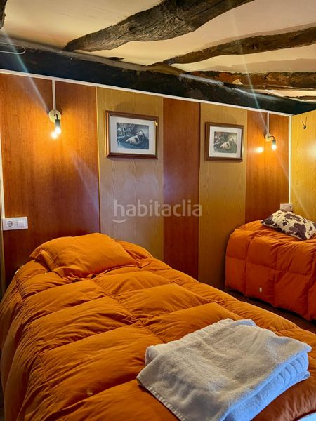 Foto b2e0c3f5-f5a0-476f-b05b-273a21fbc043. Edificio in Albaida