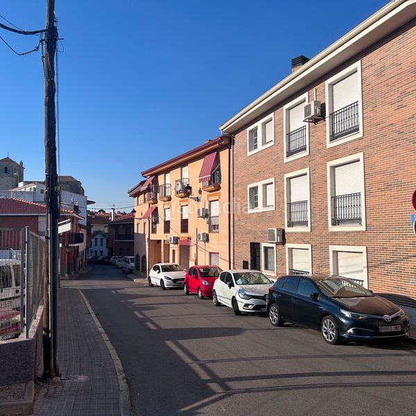 Foto ea988f26-e6bf-4ef9-8e15-9d76fb1f720c. Pis a calle morata 38 a Campo Real