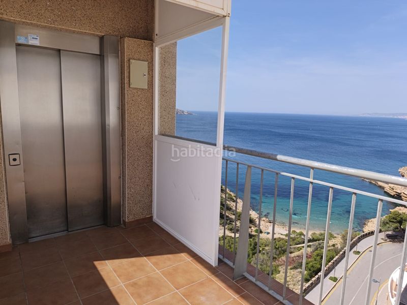 Foto 043f775b-ac8e-4e5b-a6e3-7b5f8143845f. Àtic amb calefacció aparcament piscina a Rincón Alto Benidorm