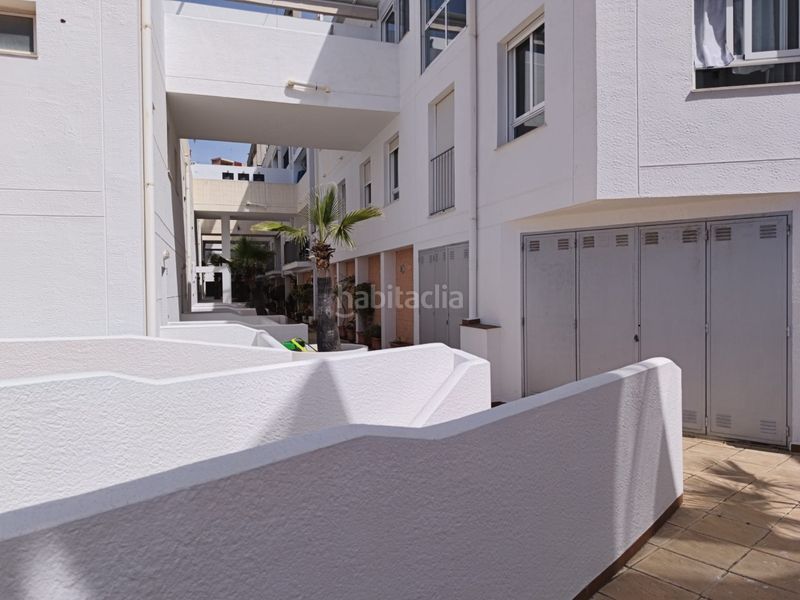Foto 4c995778-6a2e-4d6d-8a7d-729cc6e1a08c. Àtic amb calefacció aparcament piscina a Rincón Alto Benidorm