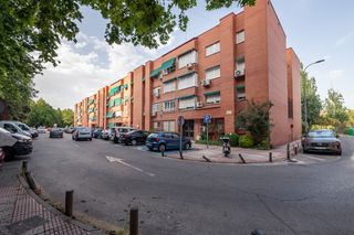 Flat  Avenida de dolores ibárruri. Piso en venta en dolores ibarruri