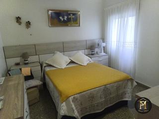Lloguer Pis  Portalet. Piso en alquiler con tres habitaciones y dos baños