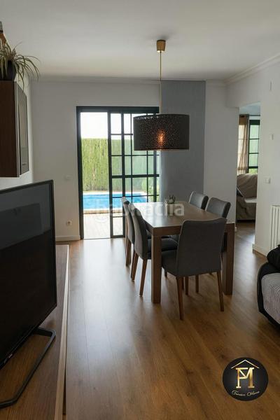 Foto ba7b2bf7-3cc7-4561-8b6f-c6b534e747a5. Maison jumelée avec chauffage parking piscine dans Riba - roja de Túria