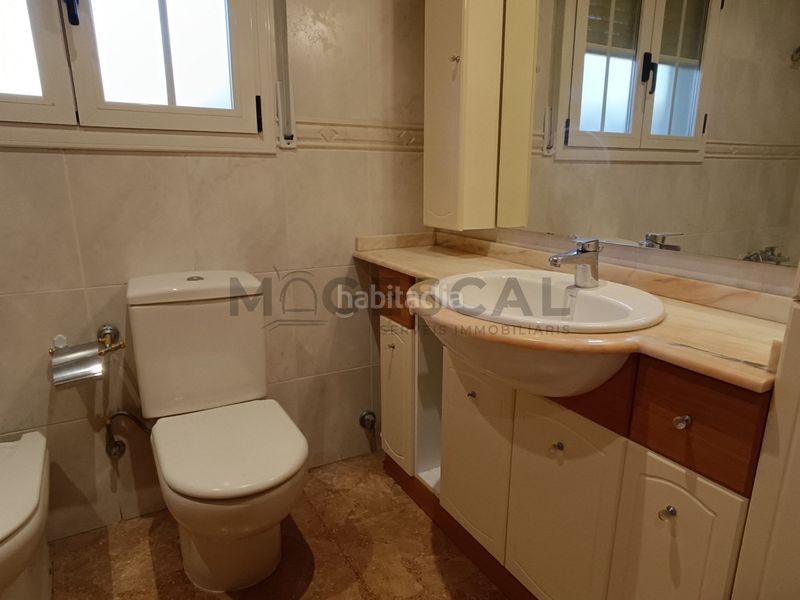 Foto a0bc1fa2-dd77-468c-945d-5b877427a256. Casa amb calefacció aparcament a Caldes de Montbui