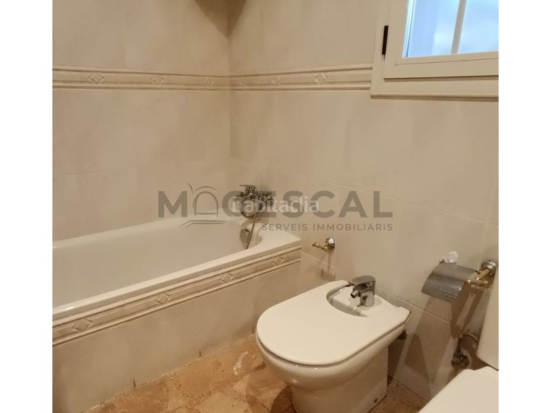 Foto e22a0211-2c93-4d27-a275-e15bd38b83bf. Casa amb calefacció aparcament a Caldes de Montbui