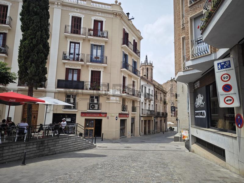 Foto 0d065b49-f04c-41f5-8b50-9dc48a042bb5. Flat with heating in Caldes de Montbui