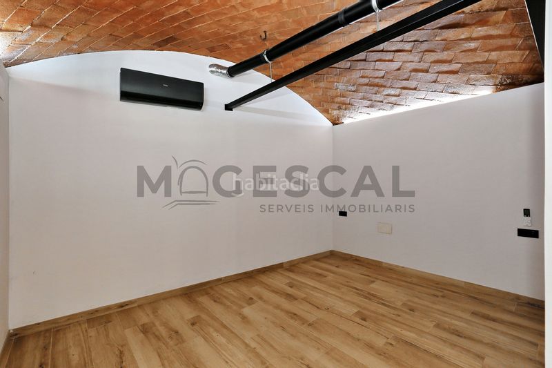 Foto 0c1a4ae7-12a7-411c-8775-0c290dcc2bda. Planta baixa amb calefacció aparcament a Caldes de Montbui