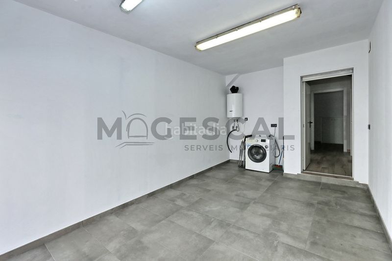 Foto 470a3e8d-5f10-4005-8946-cbf19332a825. Planta baixa amb calefacció aparcament a Caldes de Montbui