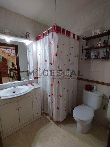 Foto 8d9b95ae-9157-42de-8c92-edb36c01d890. Casa adossada amb calefacció aparcament a Caldes de Montbui