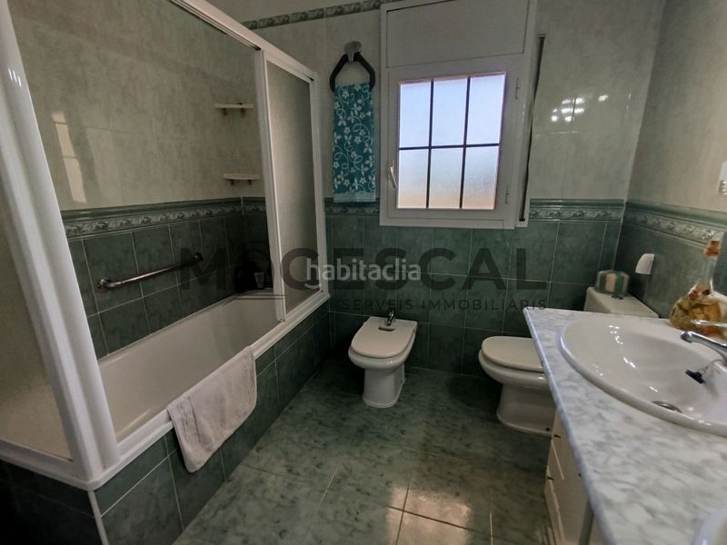 Foto a727a9c6-7818-4514-b2f0-119f92b4a3cb. Casa adossada amb calefacció aparcament a Caldes de Montbui