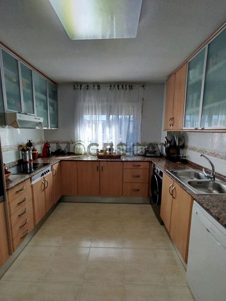 Foto abd75cca-4990-4891-baa0-9621d70f8123. Casa adossada amb calefacció aparcament a Caldes de Montbui