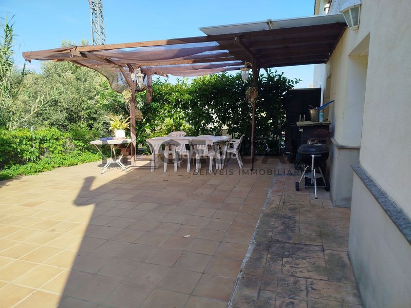 Foto bce53c8e-edd5-430e-914a-0ea81eda2b77. Casa adossada amb calefacció aparcament a Caldes de Montbui