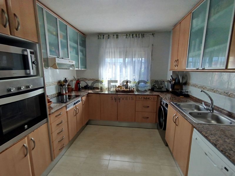 Foto c89d67a7-4ad1-4ceb-84e3-5ebdd71324fa. Casa adossada amb calefacció aparcament a Caldes de Montbui