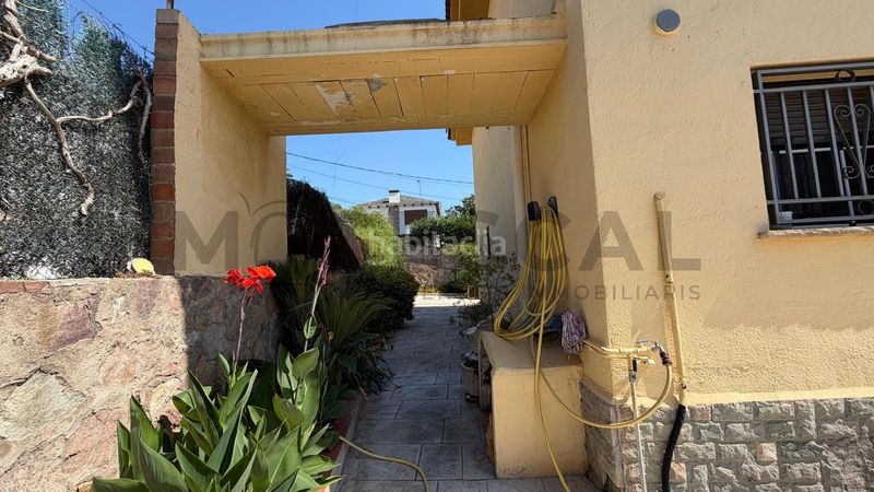 Foto b5862c6b-f530-4dfd-963f-8ce848e9abba. Casa amb calefacció a Caldes de Montbui