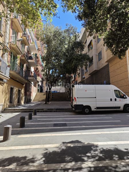 Foto 1698c6fe-bdea-44fb-9a25-79cd00577b96. Piso en El Poble Sec - Parc de Montjuïc Barcelona