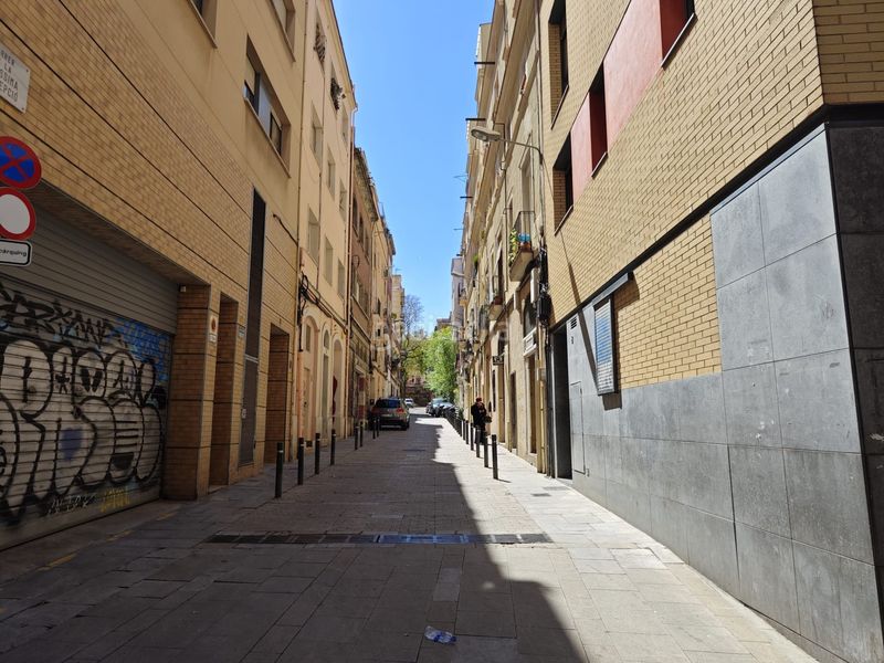 Foto 4a0e1253-f7bd-49d9-be11-cfa4fdbfe106. Piso en El Poble Sec - Parc de Montjuïc Barcelona