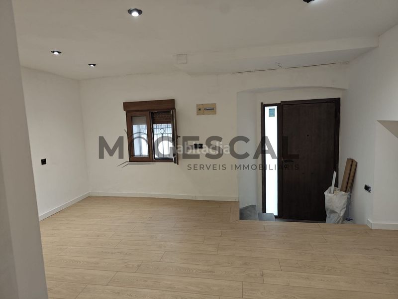 Foto e735a5ae-101b-4ace-912b-110d44ff496b. Masia a Sant Feliu de Codines