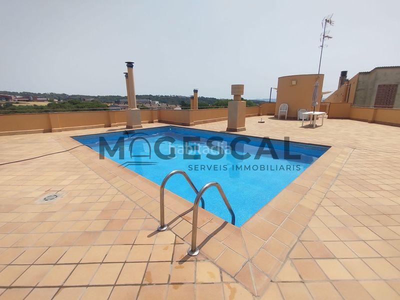 Foto 02d02379-abbb-4765-a192-a93775566e85. Pis amb calefacció aparcament piscina a Caldes de Montbui